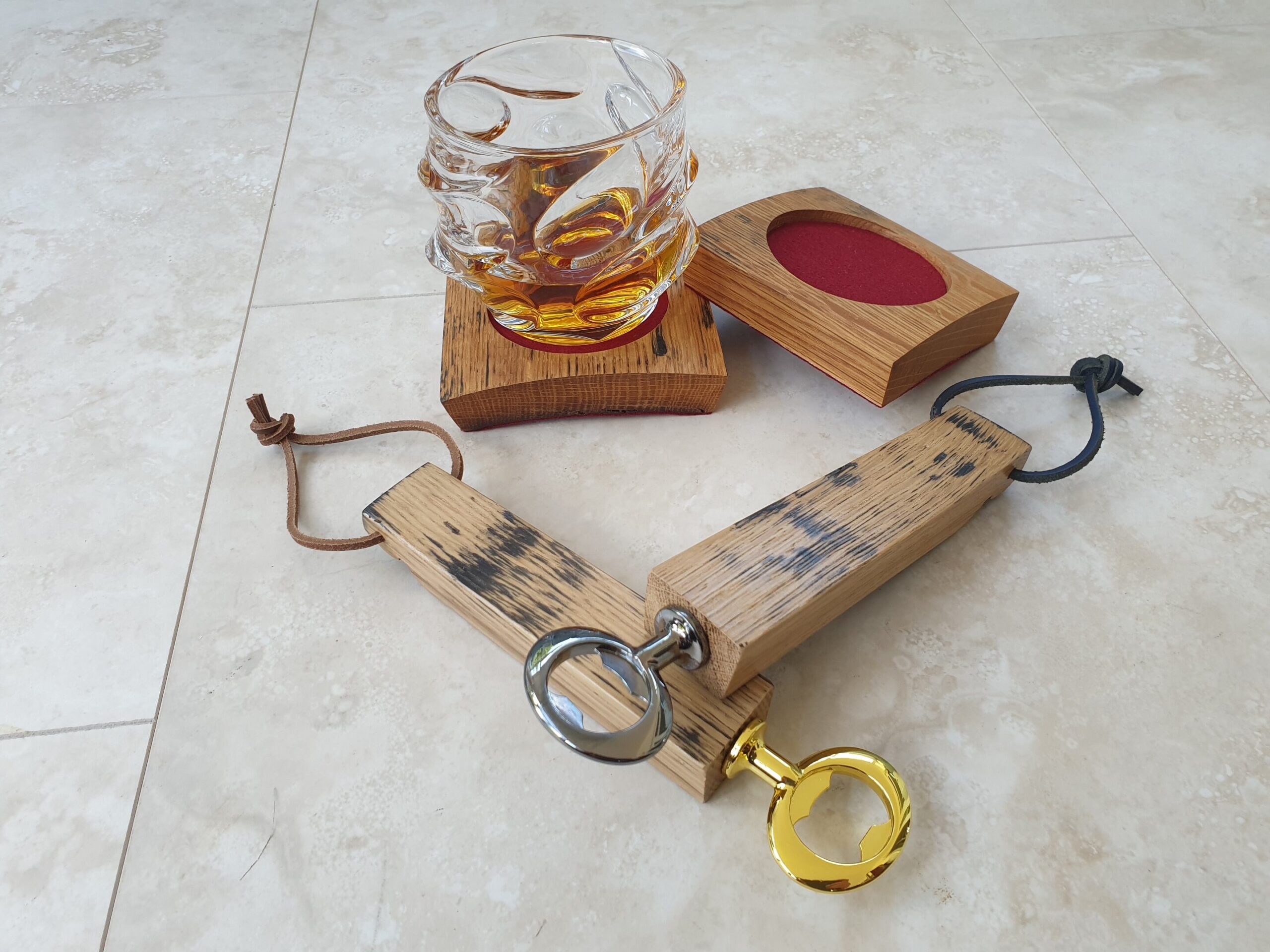 Loch Lomond Oak Whisky Barrel Set: Clock, Coaster, Bottle Opener - Image 5