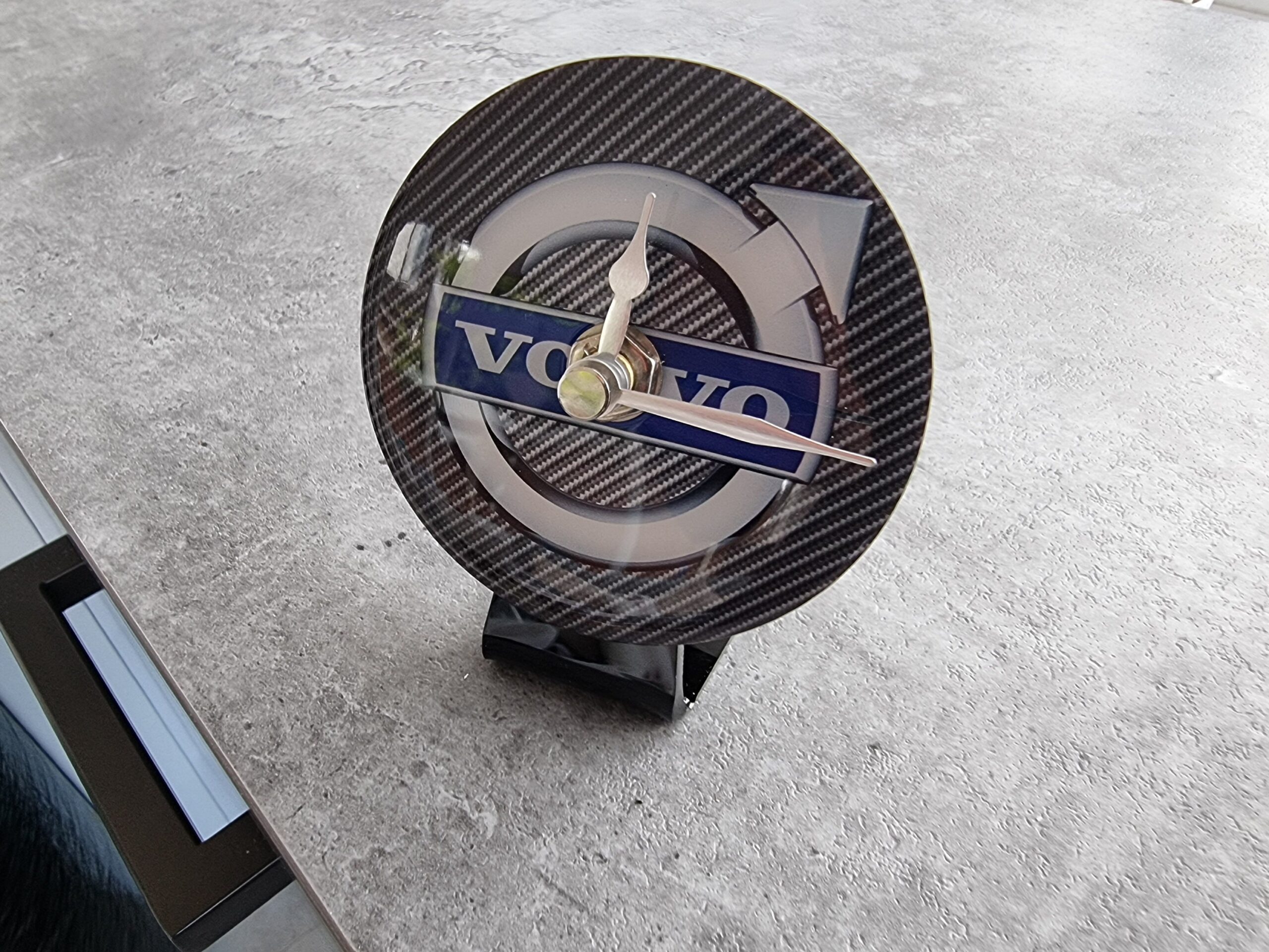 Volvo Ferrari Fiat Table Desk Top Car Badge Clock & Stand Quartz Fathers Day Gift Owners Club - Image 4