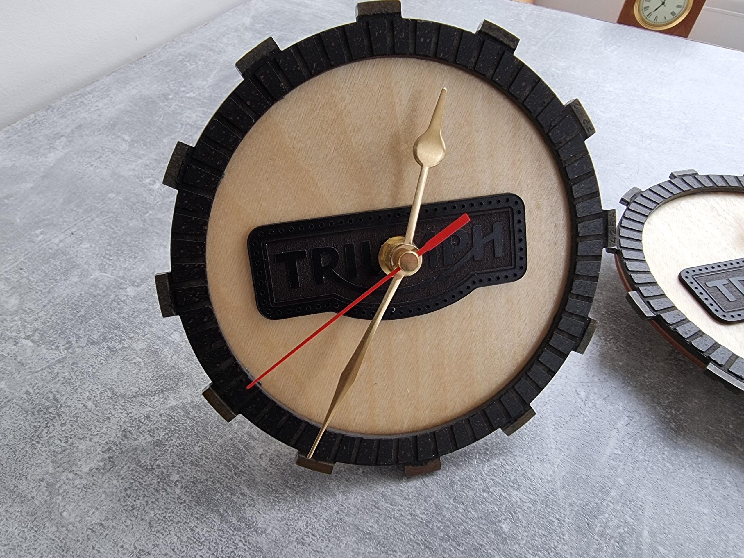 Triumph Trident Clutch / Friction Plate Wall or Desk Clock Motorcycle Owners Club / Enthusiast Gift - Image 5