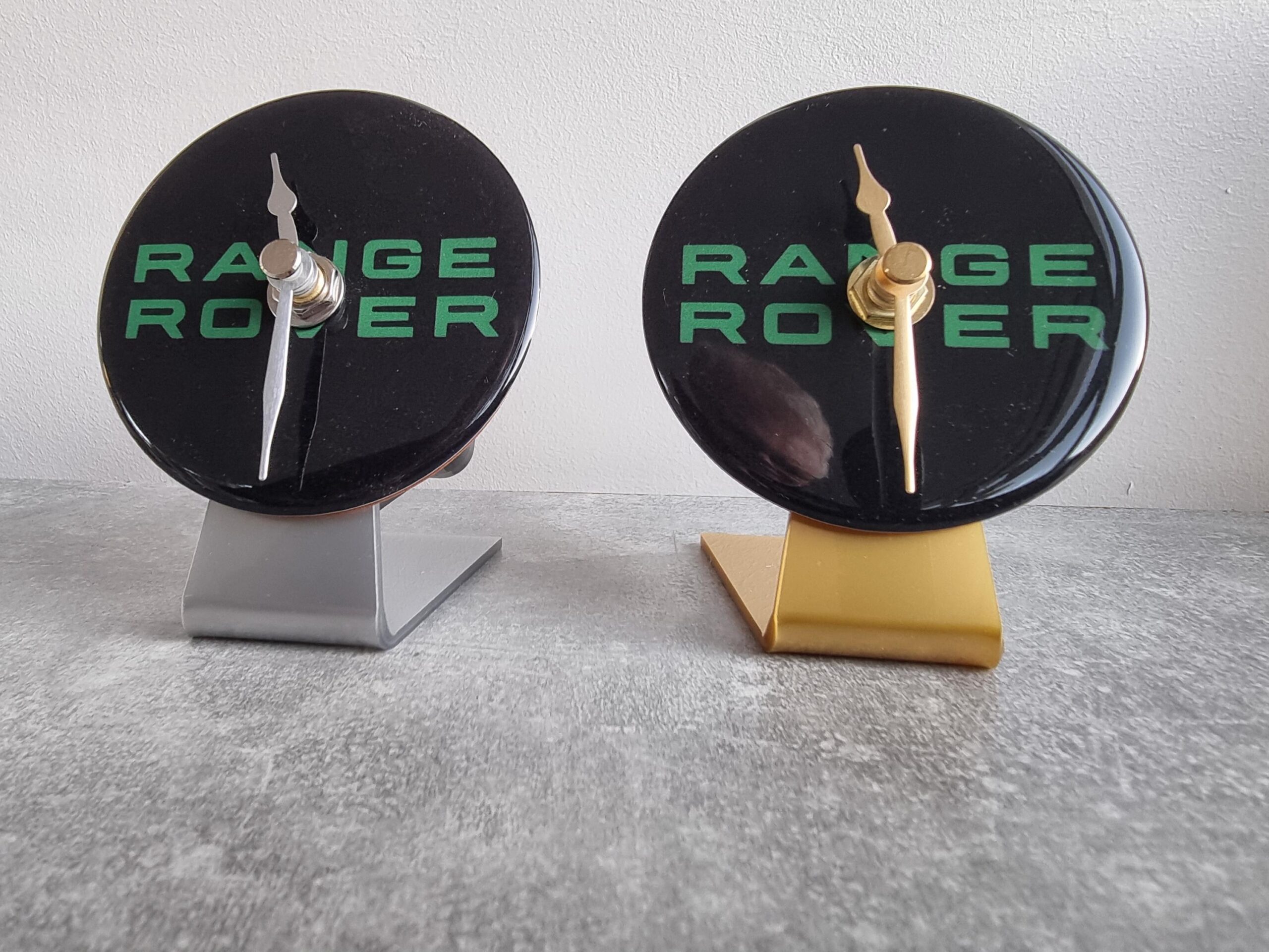 Range Land Rover Table Desk Top Clock 82mm Car Wheel Badge Emblem Owners Club - Image 5