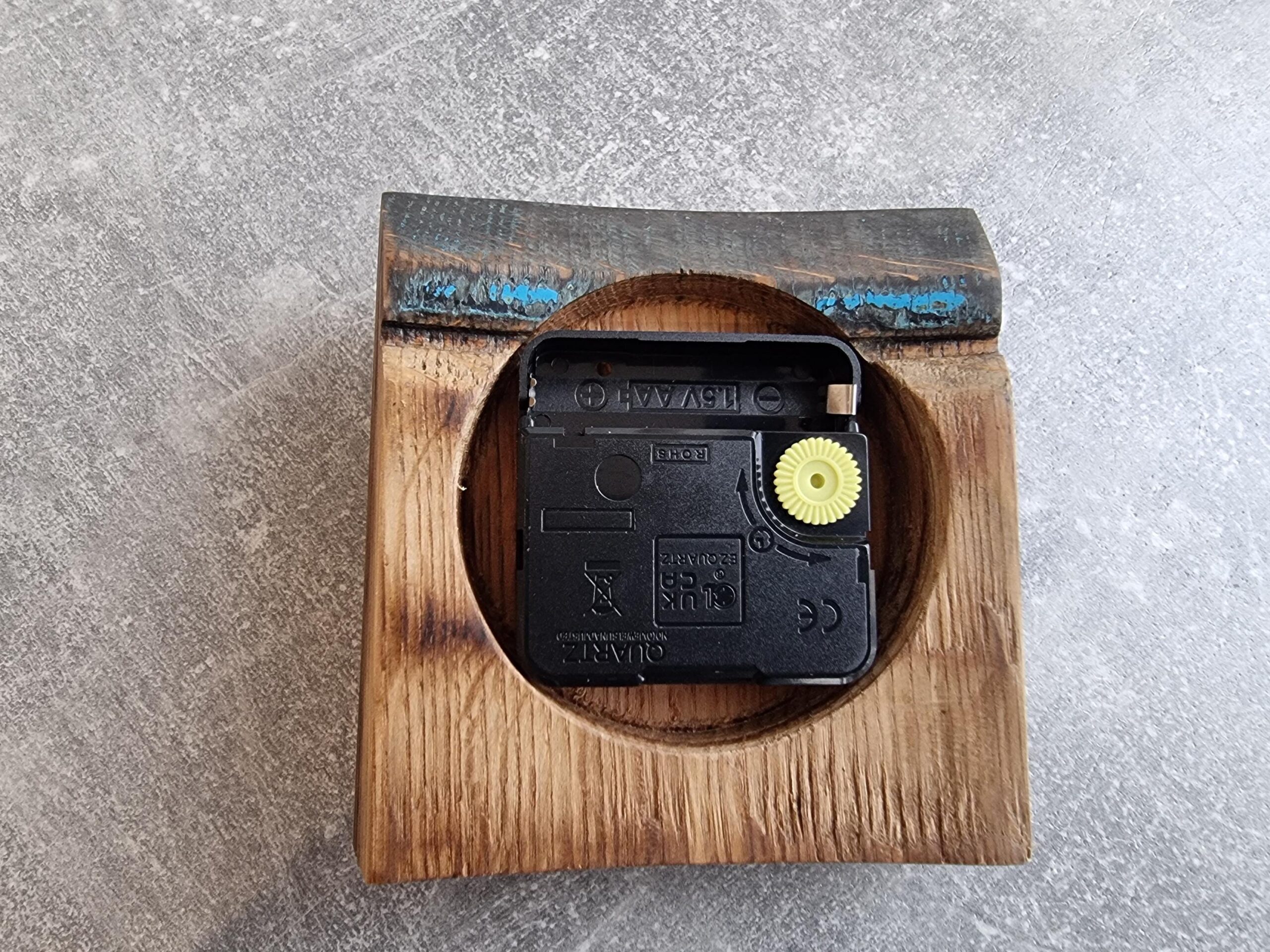 Loch Lomond Oak Whisky Barrel Set: Clock, Coaster, Bottle Opener - Image 9